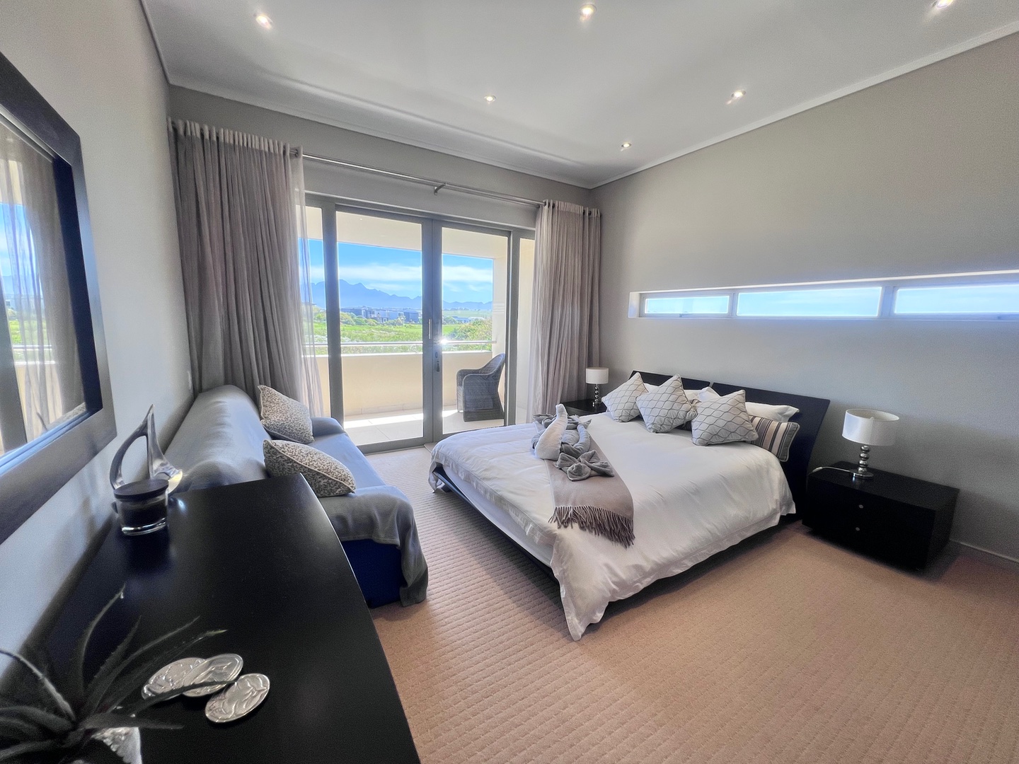  Bedroom Property for Sale in Oubaai Western Cape